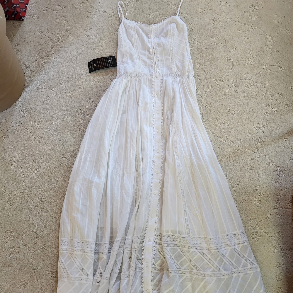 bebe Elegant Cream Maxi Dress